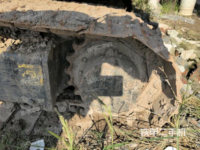 右側(cè)行走馬達蓋板（行走機構(gòu)）