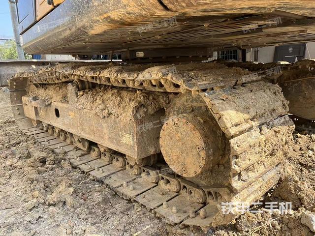 單側(cè)履帶整體（整機(jī)外觀）