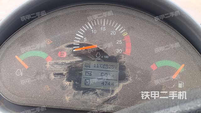 驾驶室操作台（设备外观及核心部件）