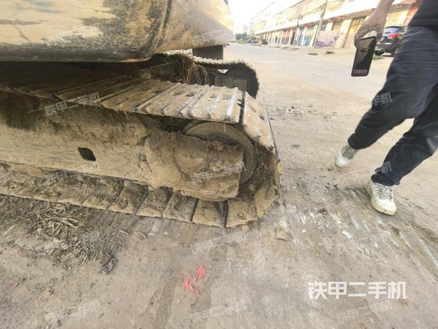 左侧行走马达盖板（行走机构）