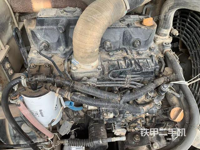 發(fā)動機(jī)整體俯視（整機(jī)外觀）