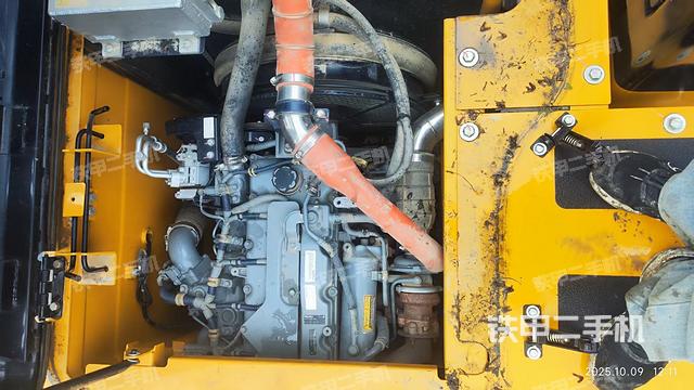 发动机整体俯视（整机外观）