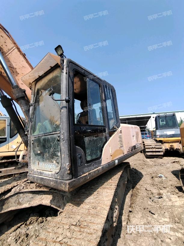 驾驶室左前45度（驾驶室部分）