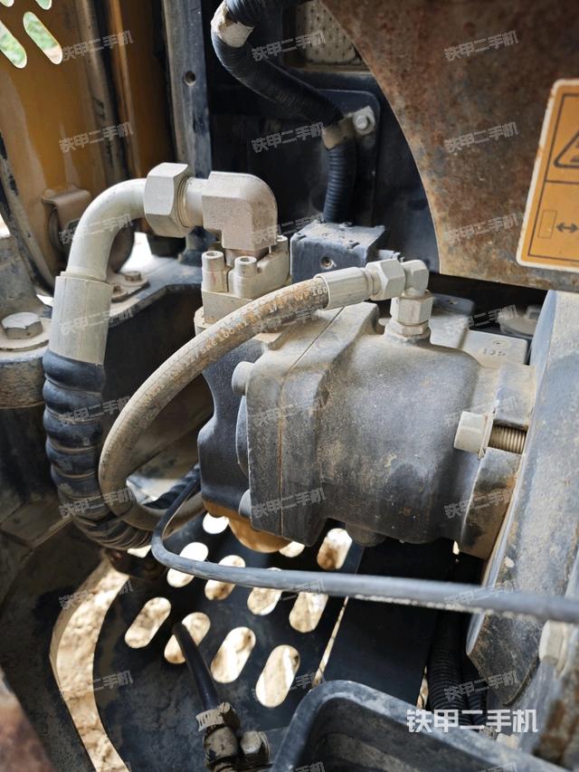 液压泵室（大件舱室）