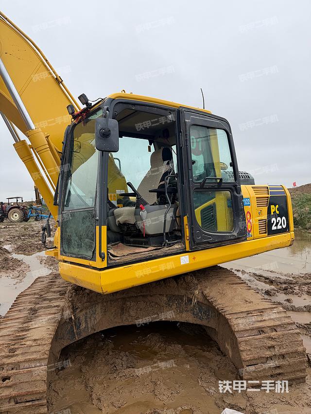 驾驶室整体（整机外观）