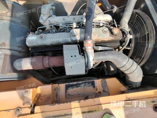 发动机室（上车部件）