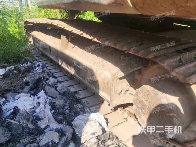 右側(cè)履帶整體（行走機構(gòu)）