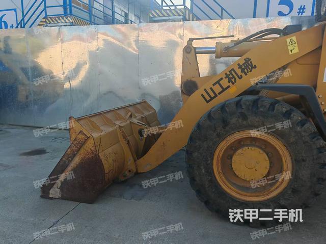 工作装置整体（整机外观及大件）