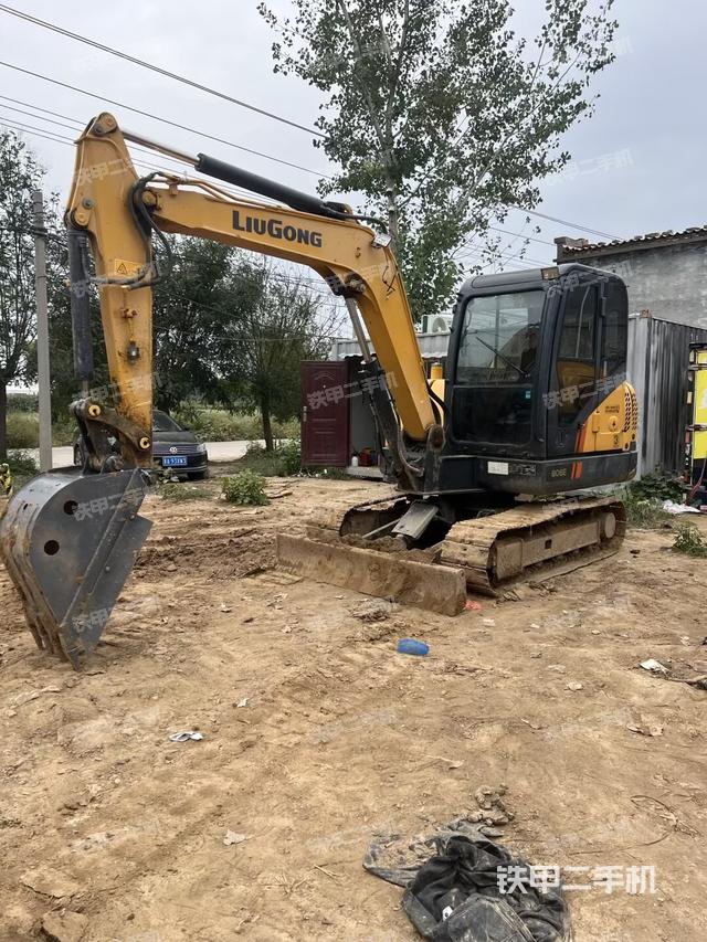 駕駛室整體（整機(jī)外觀）