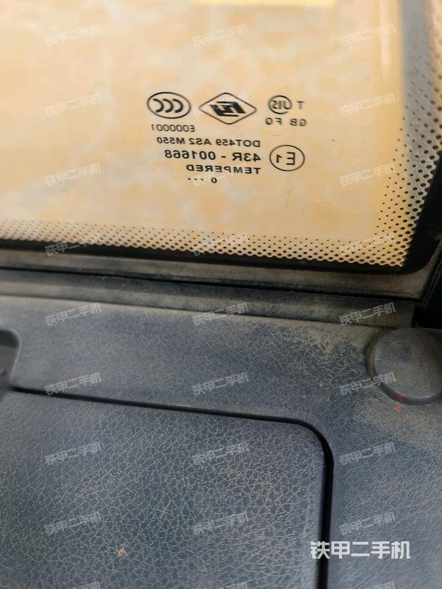 后窗玻璃角標(biāo)（駕駛室部分）