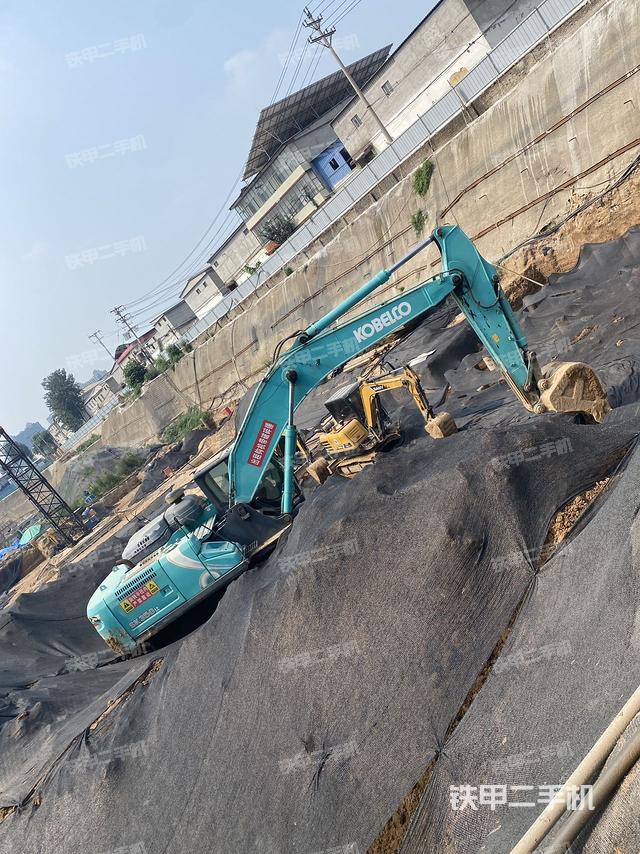 整機(jī)右后45°(整機(jī)外觀) 整機(jī)右后45°(整機(jī)外觀)