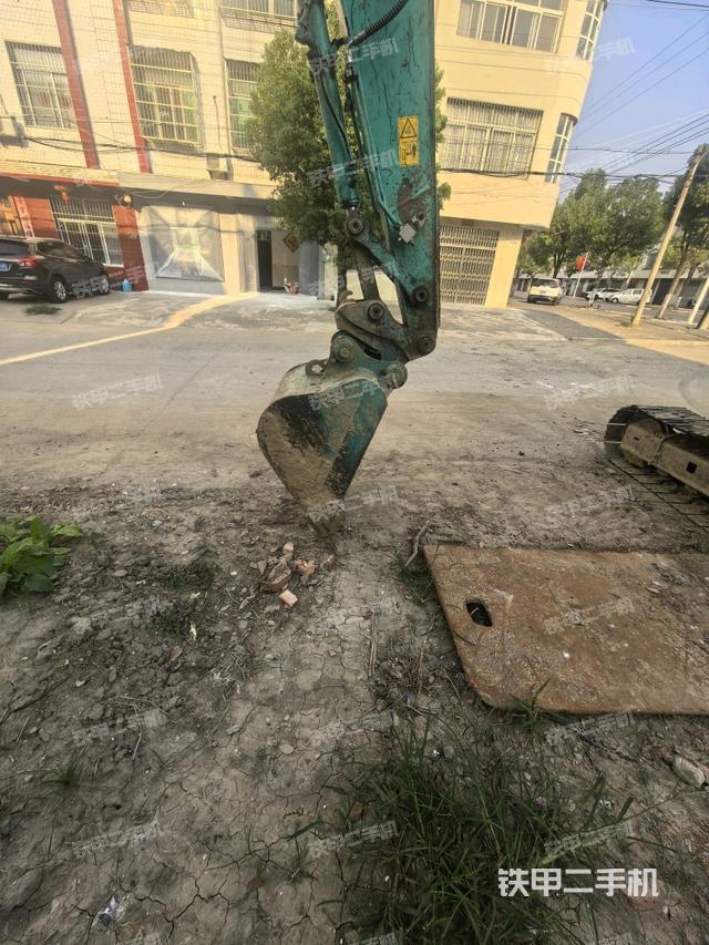 铲斗右后整体（工作和回转装置）