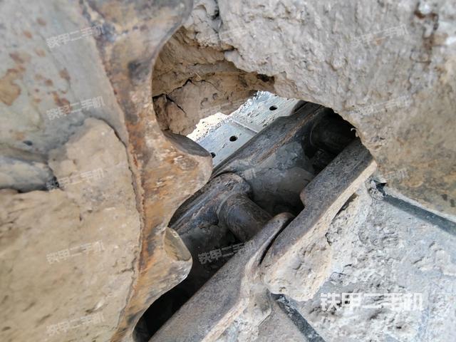 右侧行走马达盖板（行走机构）