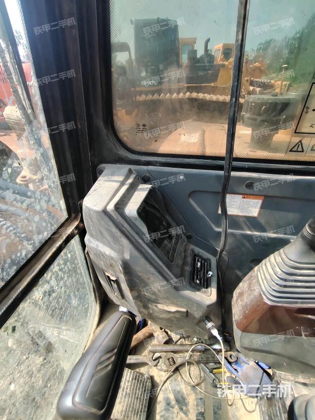 显示屏 （驾驶室部分）