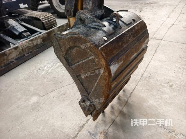 鏟斗45度（工作和回轉(zhuǎn)裝置）