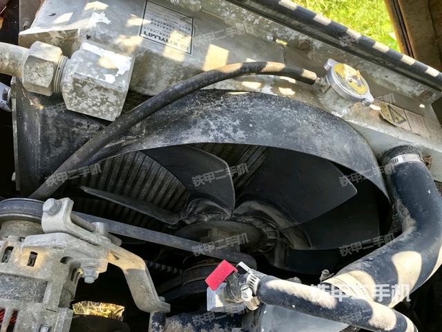 水箱+风扇特写(上车部件) 水箱+风扇特写(上车部件)