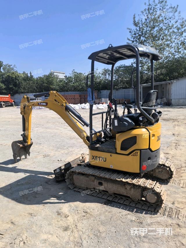 单侧履带整体（整机外观）