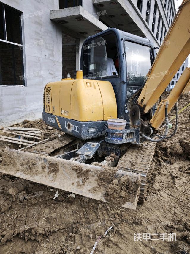 右侧履带整体 （行走机构）