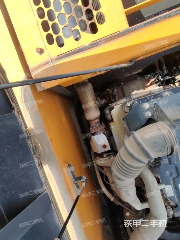 增压器特写(上车部件) 增压器特写(上车部件)