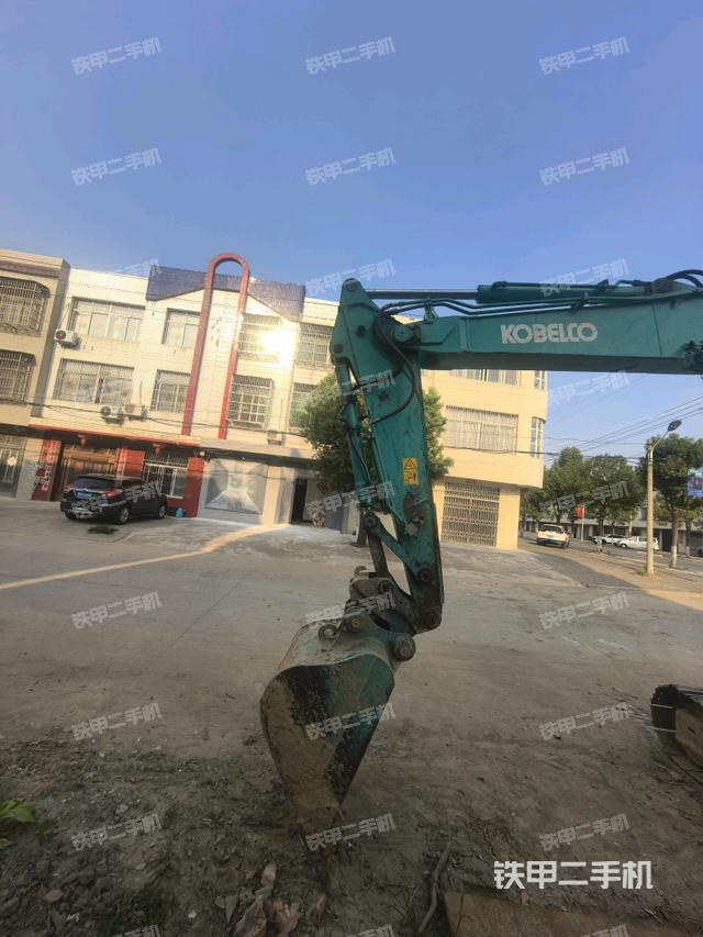 小臂整体左后（工作和回转装置）