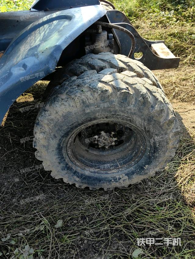 右驱动轮(行走机构) 右驱动轮(行走机构)