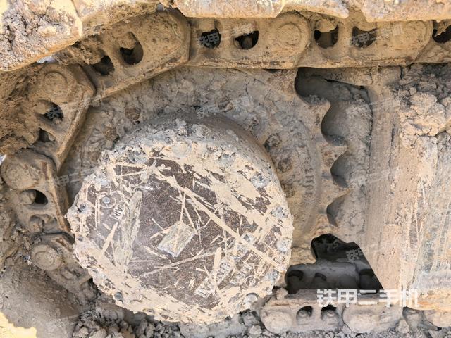 右側行走馬達蓋板（行走機構）