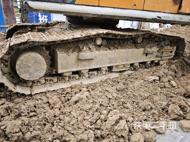 右側(cè)行走馬達(dá)蓋板（行走機(jī)構(gòu)）