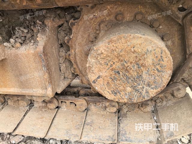 右驅(qū)動(dòng)輪（行走機(jī)構(gòu)）