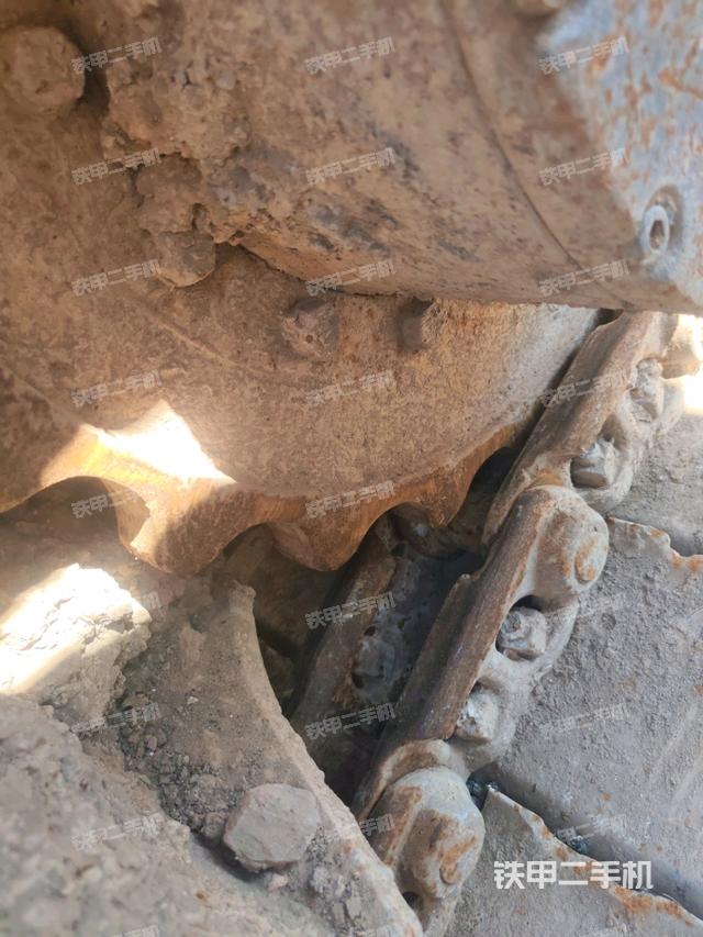 左側(cè)行走馬達蓋板（行走機構(gòu)）