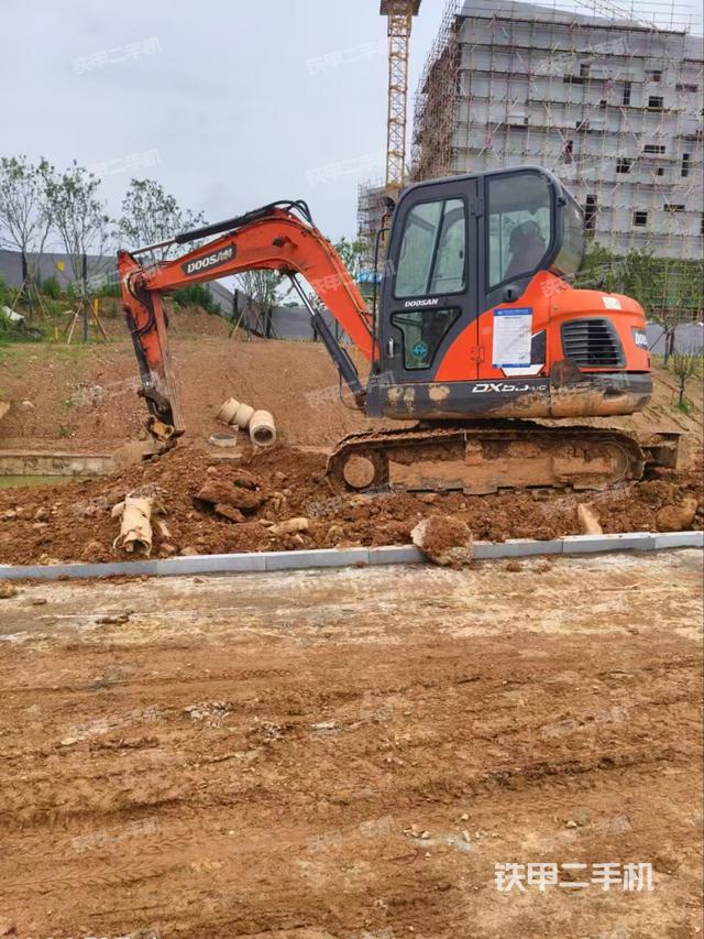斗山DX55-9C挖掘機
