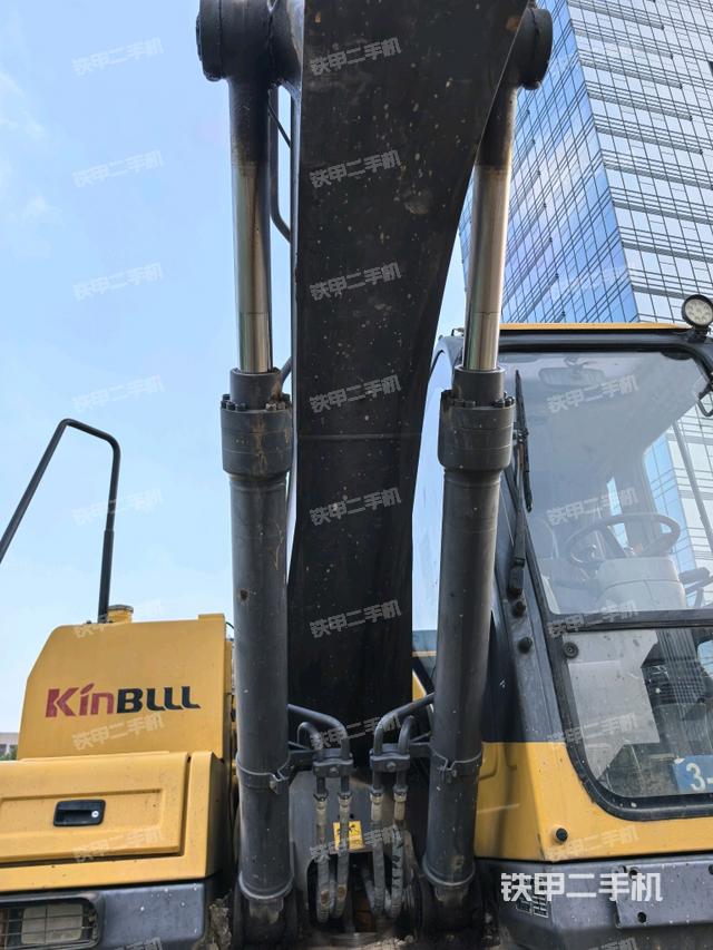 大臂油缸整體?豎拍（工作和回轉裝置）