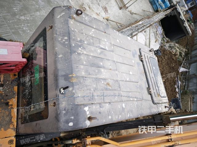 駕駛室頂部俯視（上車部件）