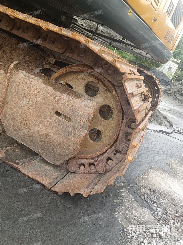 单侧履带整体（整机外观）