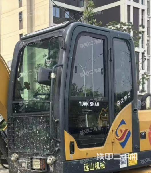 駕駛室整體（整機(jī)外觀）