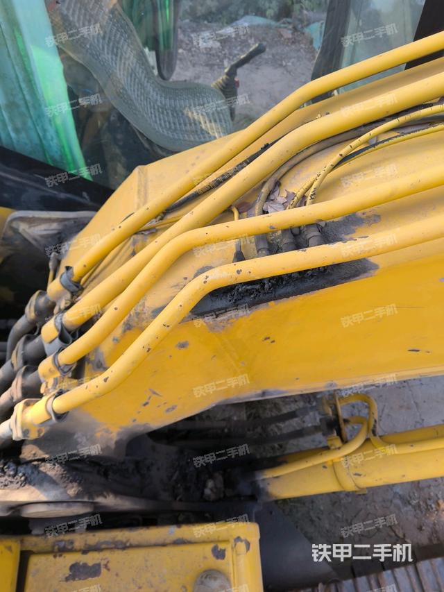 小臂整体左后（工作和回转装置）