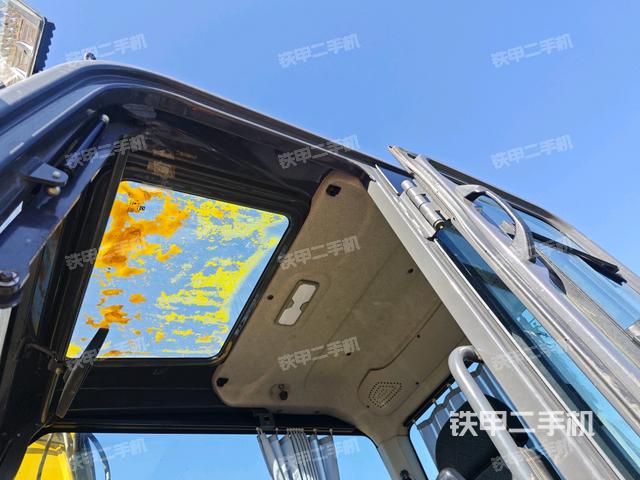 頂棚整體（駕駛室部分）