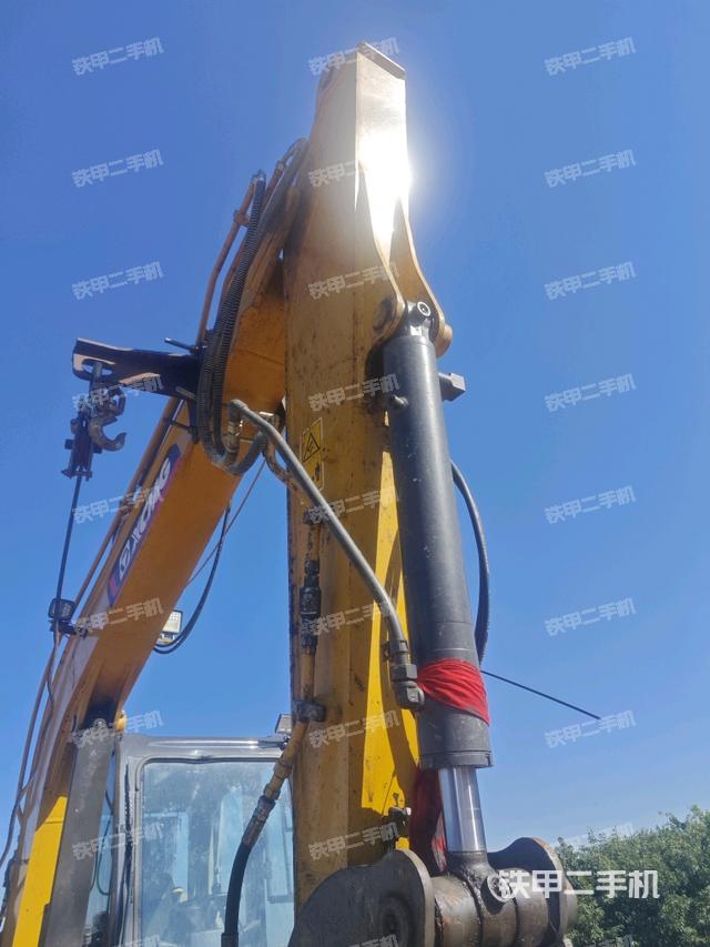 小臂整體右前（工作和回轉(zhuǎn)裝置）