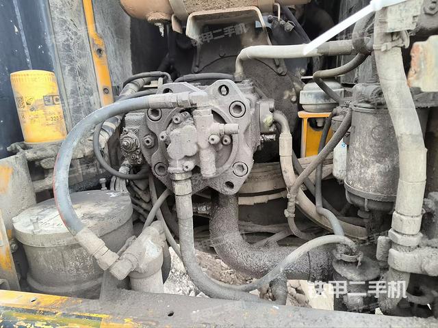 液压泵斜45 左（大件舱室）