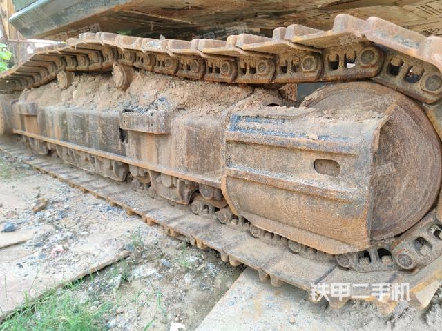 右側(cè)履帶整體（行走機(jī)構(gòu)）