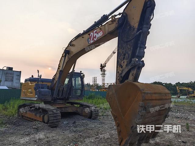徐工XE600DK MAX挖掘機