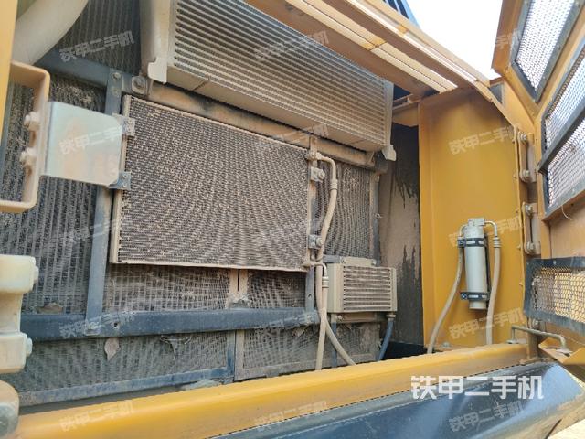 散熱器正面（大件艙室）