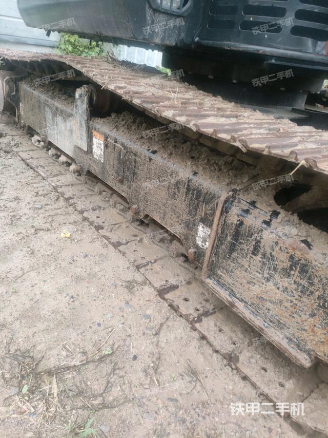 單側履帶整體（整機外觀）