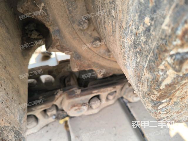 單側(cè)履帶整體（整機(jī)外觀）