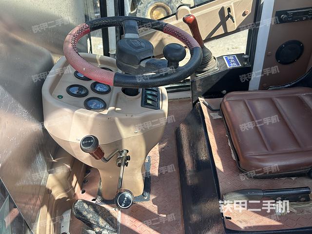 驾驶室工作台（整机外观及大件）