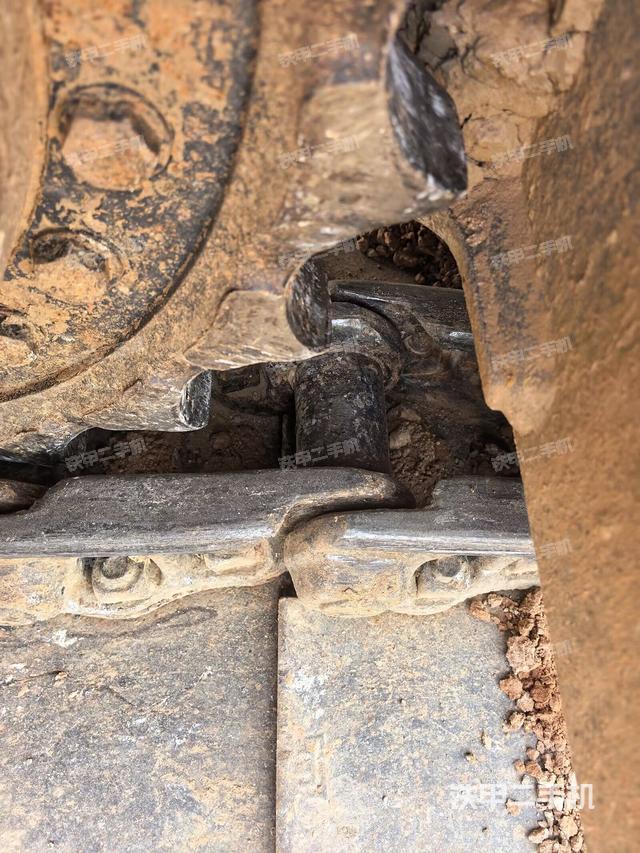 左導(dǎo)向輪（行走機(jī)構(gòu)）