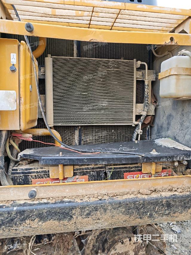 散熱器正面（大件艙室）