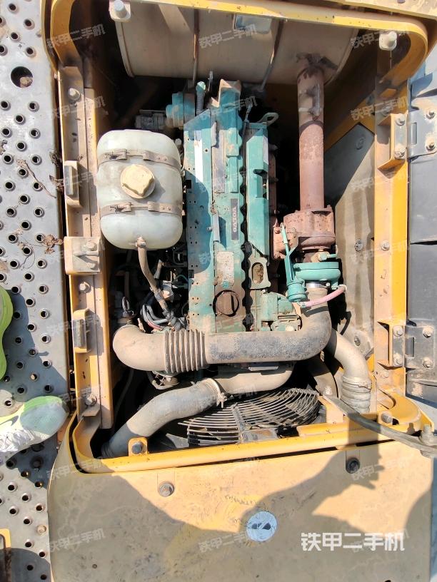 發(fā)動機整體俯視（整機外觀）