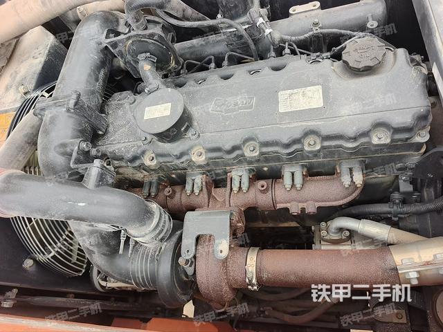 发动机整体俯视(整机外观) 发动机整体俯视(整机外观)