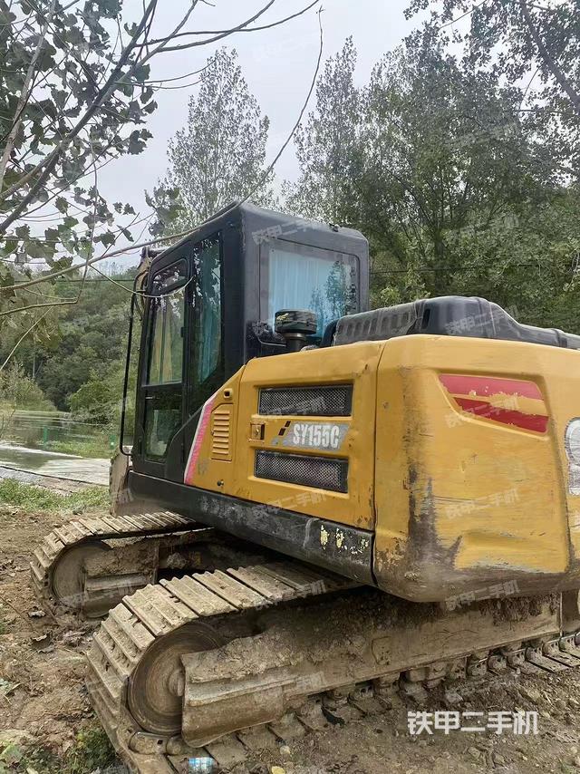三一重工SY135C挖掘機