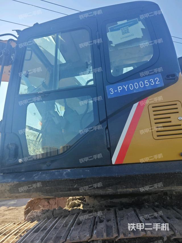 駕駛室左前45度（駕駛室部分）